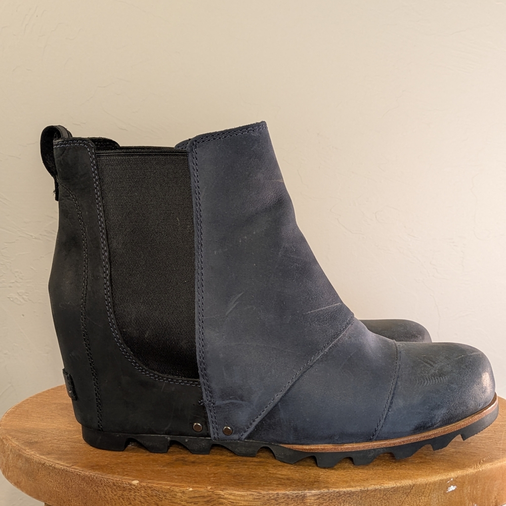 Sorel Navy/Black Ankle Wedge Booties Grunge Goth PunkCore Earthy